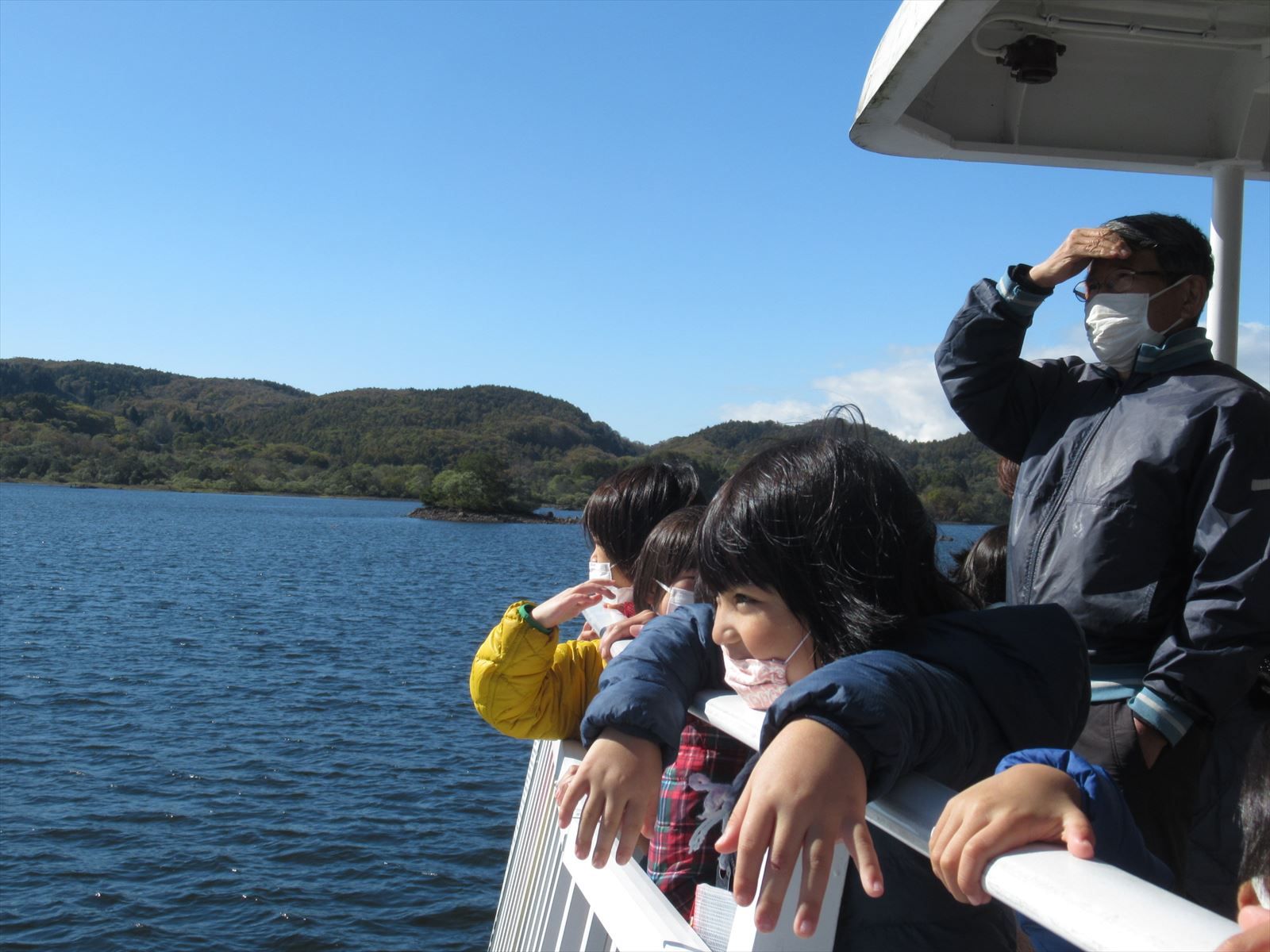 檜原湖の遊覧船